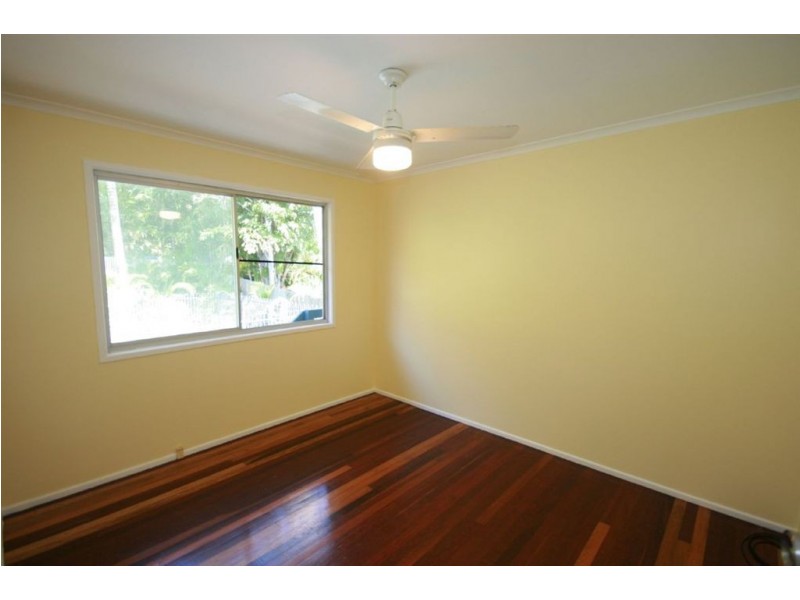 15 Wambiri Street, Cannonvale QLD 4802