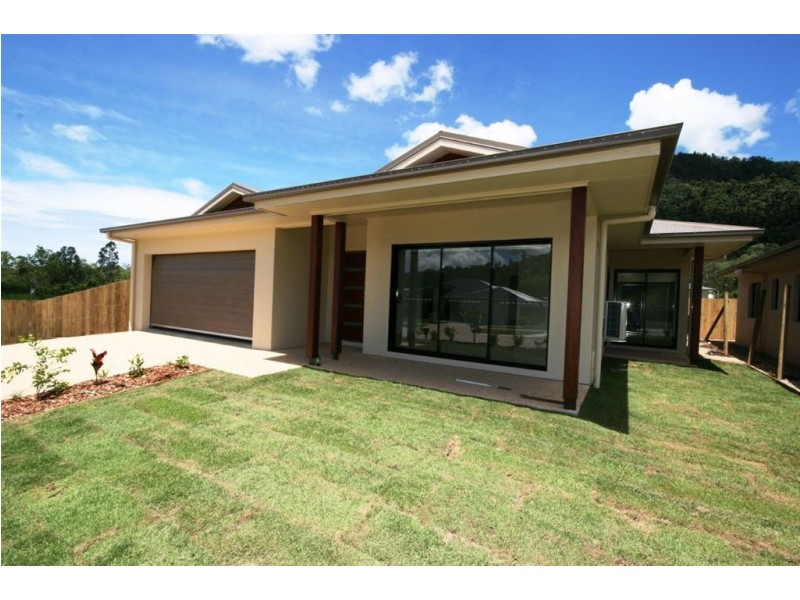 2/42 Flinders Court, Cannonvale QLD 4802