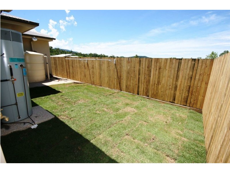 2/42 Flinders Court, Cannonvale QLD 4802