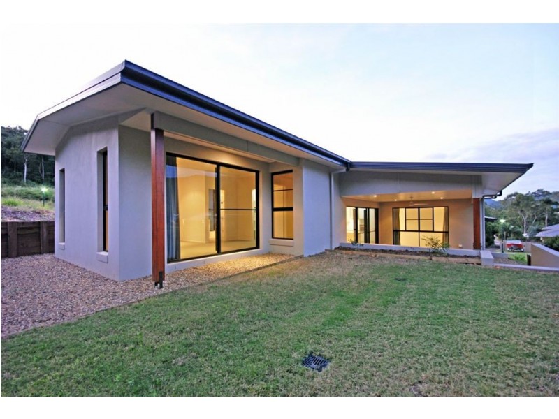 8 Armada Cresent, Jubilee Pocket QLD 4802