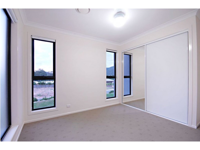 8 Armada Cresent, Jubilee Pocket QLD 4802