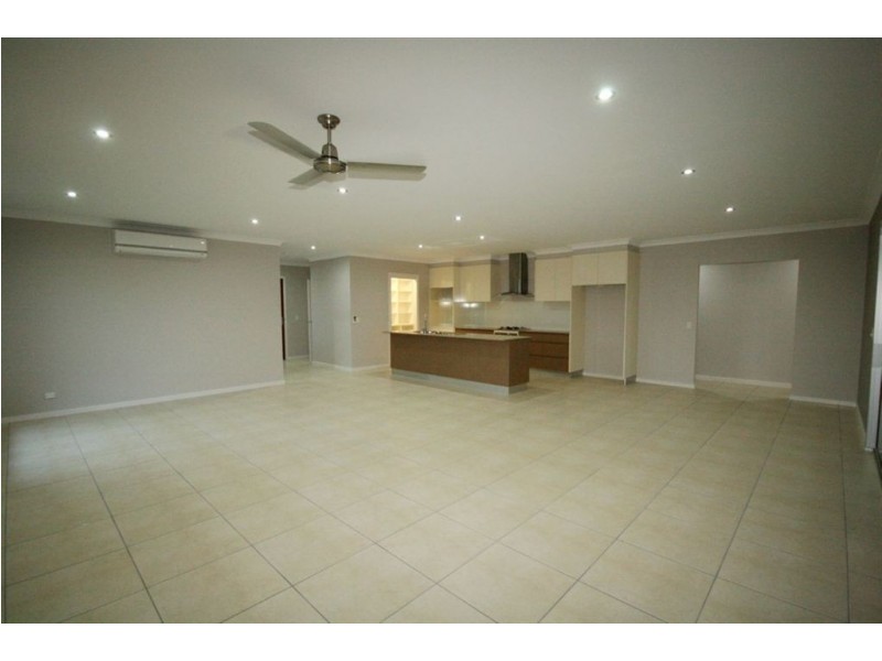 32 Sunset Drive, Jubilee Pocket QLD 4802