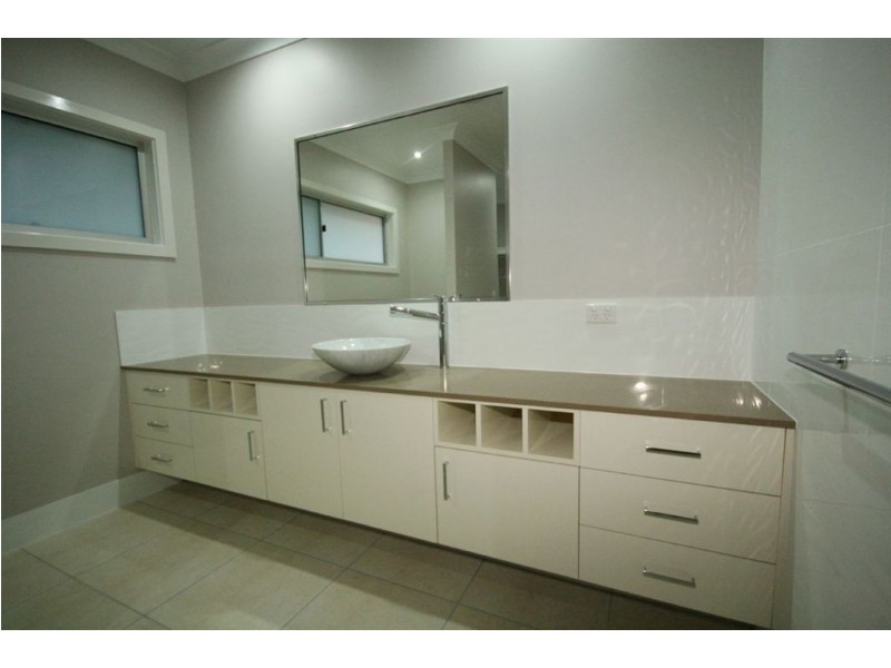 32 Sunset Drive, Jubilee Pocket QLD 4802