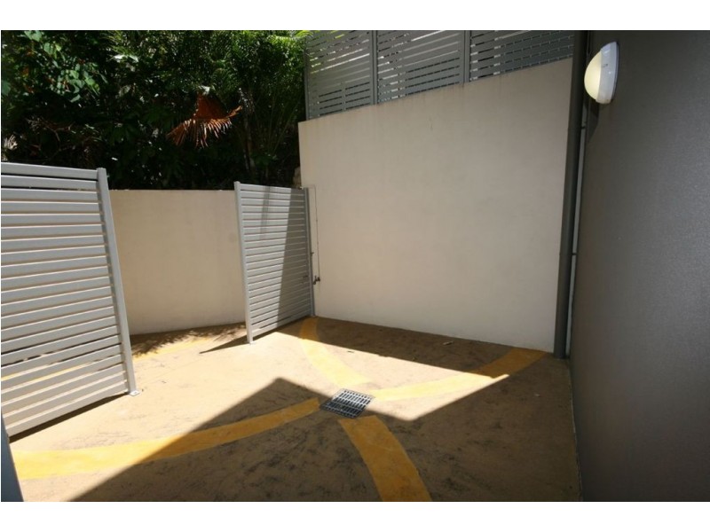 2/14 Broadwater Avenue, Airlie Beach QLD 4802