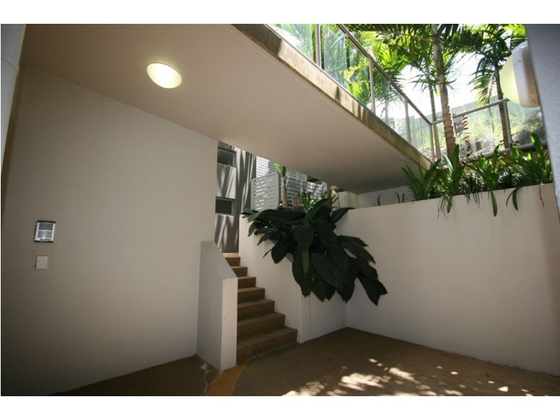 2/14 Broadwater Avenue, Airlie Beach QLD 4802