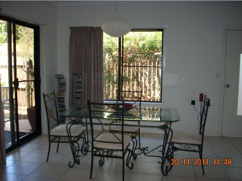 2/13 Ryben Court, Cannonvale QLD 4802