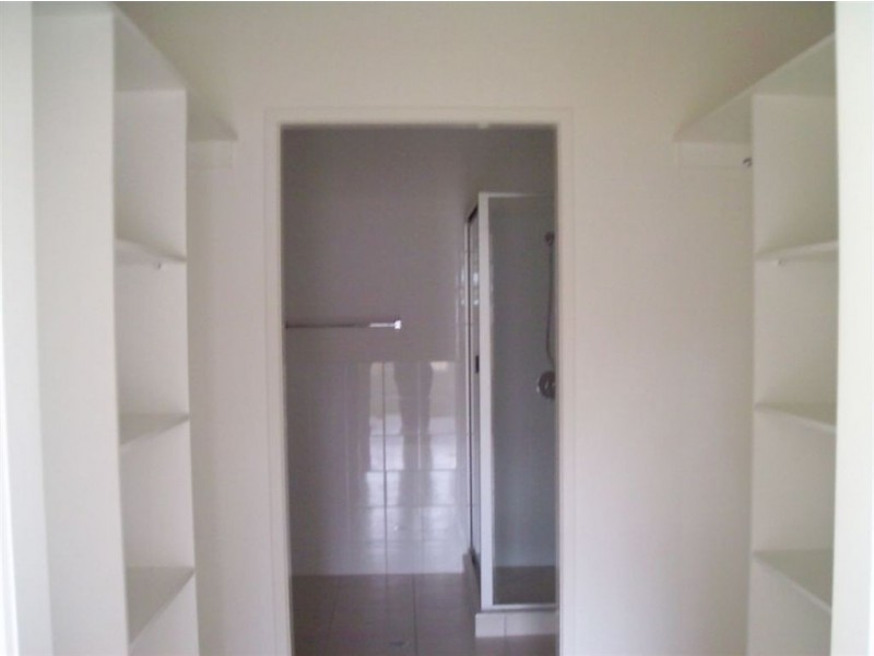 2/13 Ryben Court, Cannonvale QLD 4802