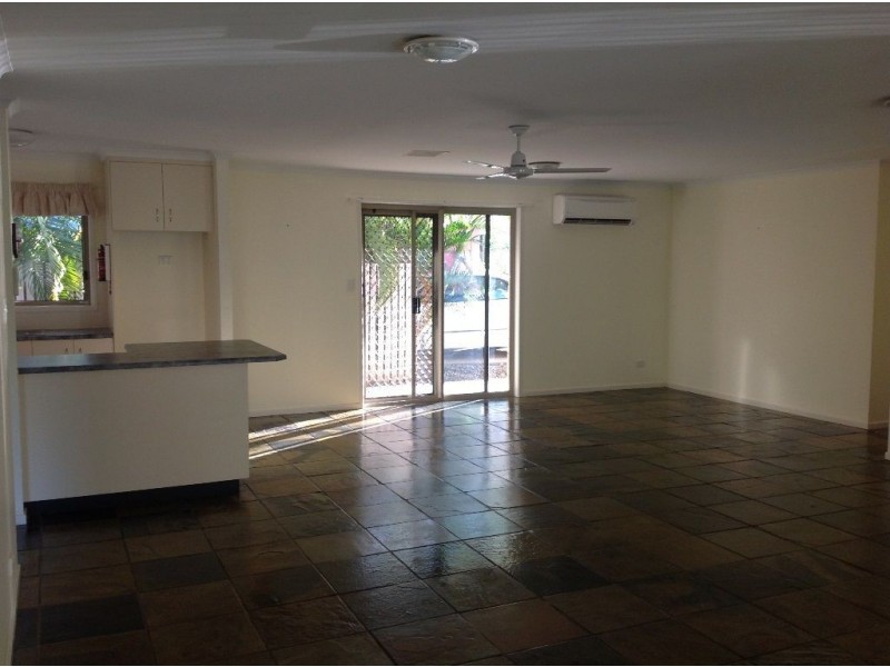 11 Grace Avenue, Cannonvale QLD 4802