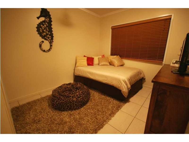 24 Grace Avenue, Cannonvale QLD 4802