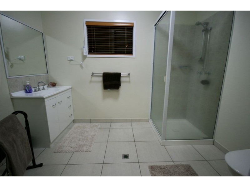 24 Grace Avenue, Cannonvale QLD 4802