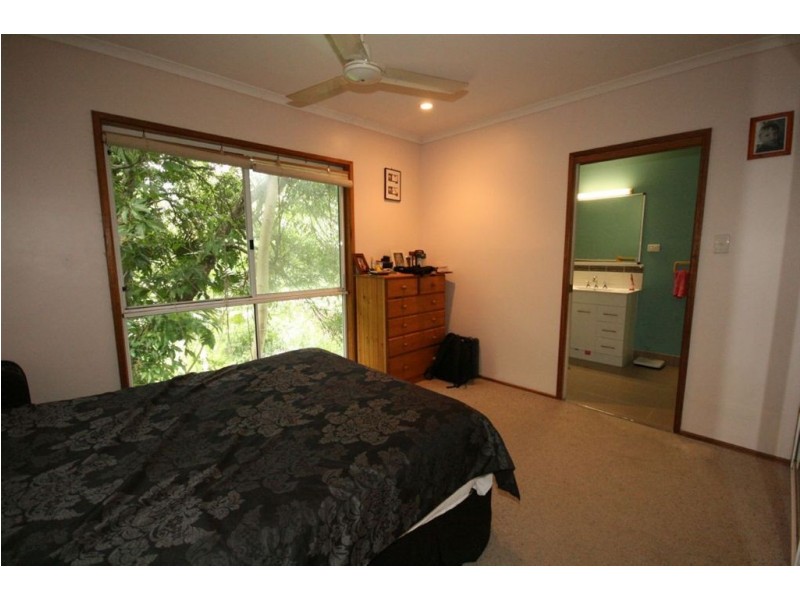 12 Sandpiper Cres, Jubilee Pocket QLD 4802