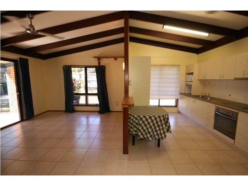 99 Shute Harbour Road, Cannonvale QLD 4802