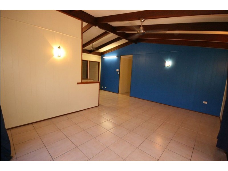 99 Shute Harbour Road, Cannonvale QLD 4802