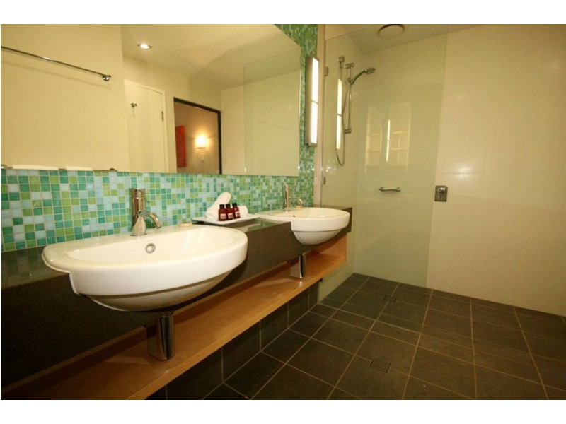 33 Port Drive ‘Port Of Airlie’, Airlie Beach QLD 4802