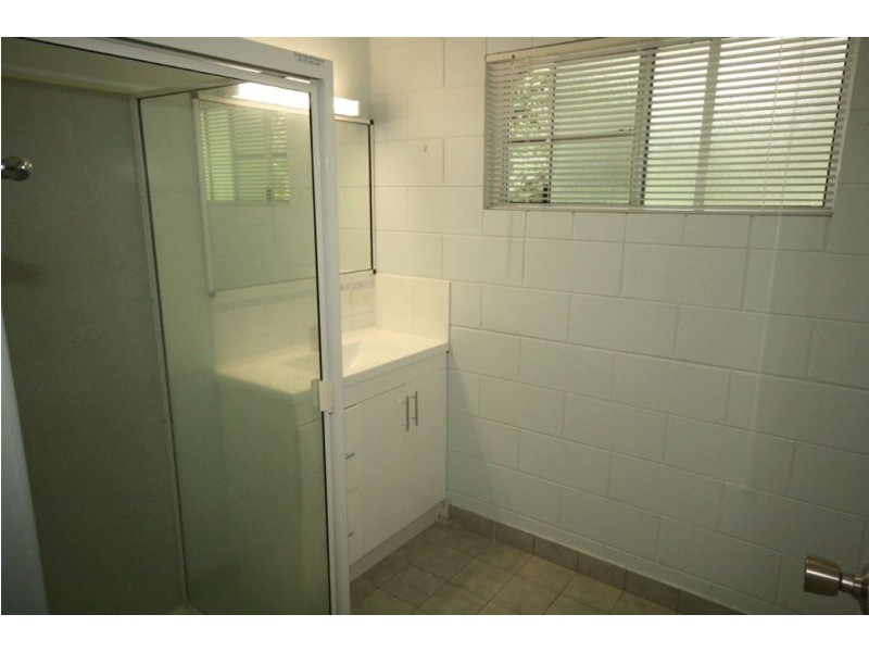 5/7 Duell Road, Cannonvale QLD 4802