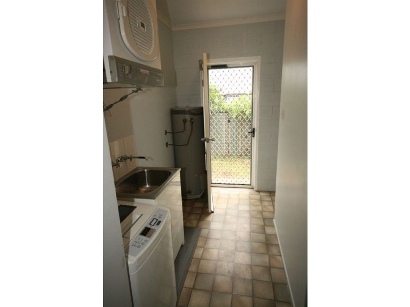 5/7 Duell Road, Cannonvale QLD 4802