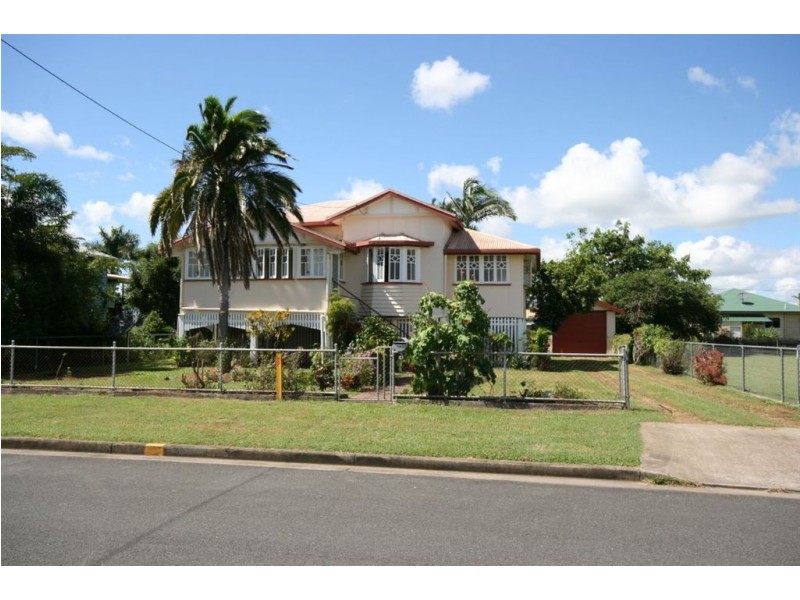 16 Smith Street, Proserpine QLD 4800