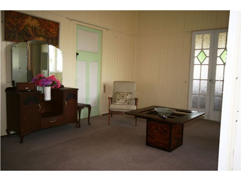 16 Smith Street, Proserpine QLD 4800