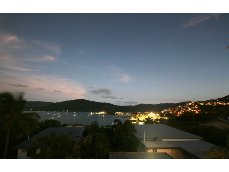 7 Summit Avenue, Airlie Beach QLD 4802