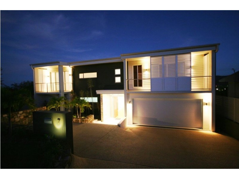 7 Summit Avenue, Airlie Beach QLD 4802