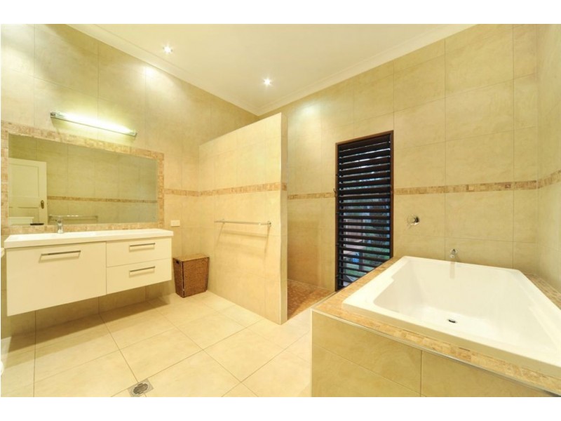 811 Gregory-Cannon Valley Road, Strathdickie QLD 4800