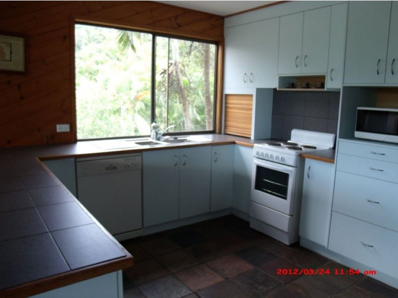 32a Waterson Way, Airlie Beach QLD 4802