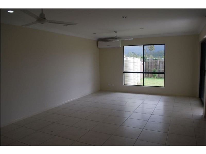 1/62 South Molle, Cannonvale QLD 4802