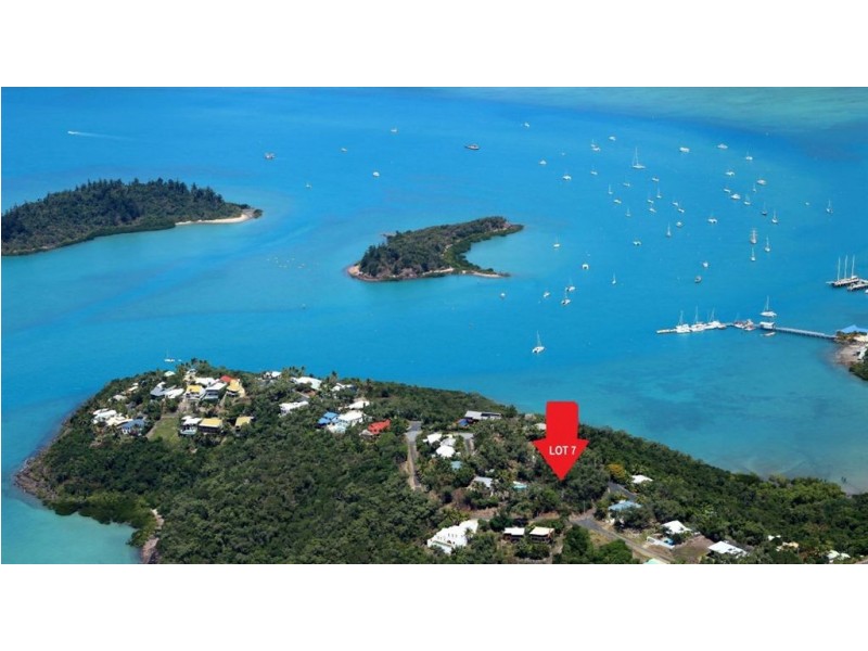 13 Neerim Crescent, Shute Harbour QLD 4802