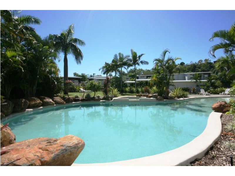 8/65 Manooka Drive, Cannonvale QLD 4802