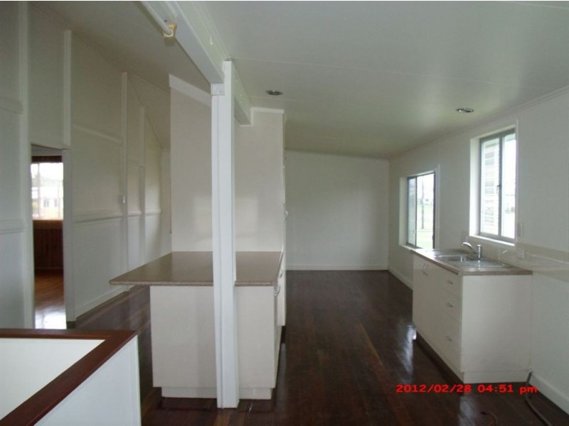 27 Peters Ave, Midge Point QLD 4799