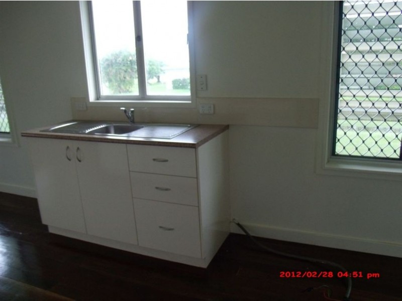 27 Peters Ave, Midge Point QLD 4799