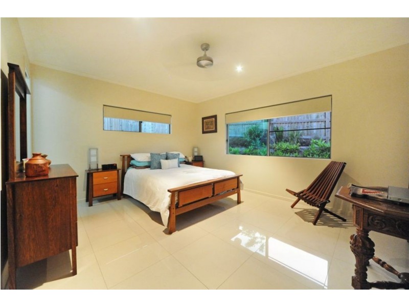 38 Parker Road, Cannonvale QLD 4802