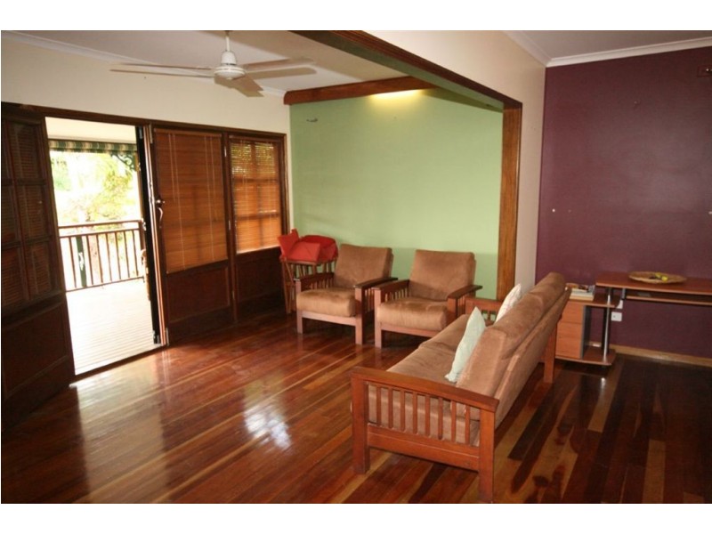 8 Gregory Court, Cannonvale QLD 4802