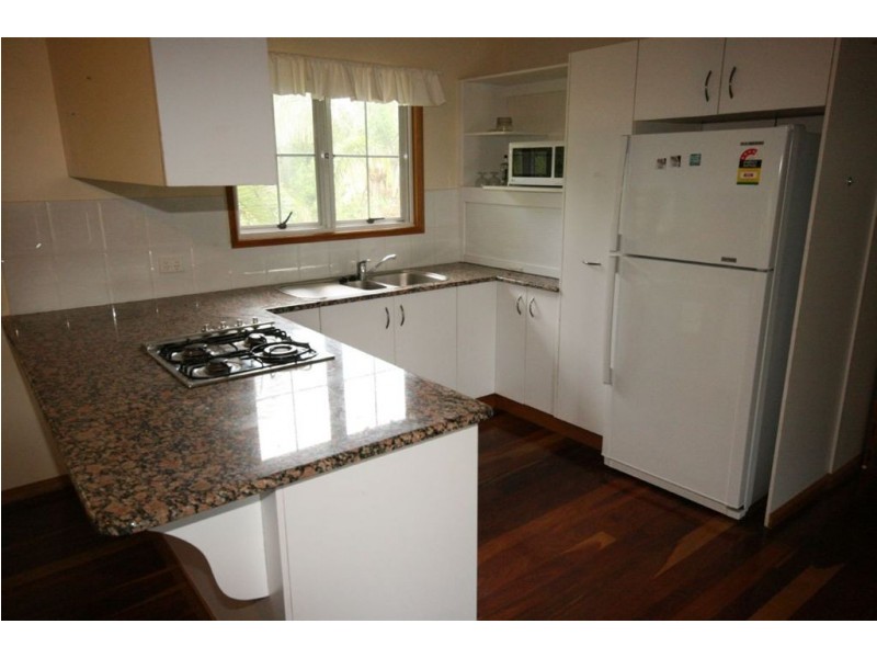 8 Gregory Court, Cannonvale QLD 4802