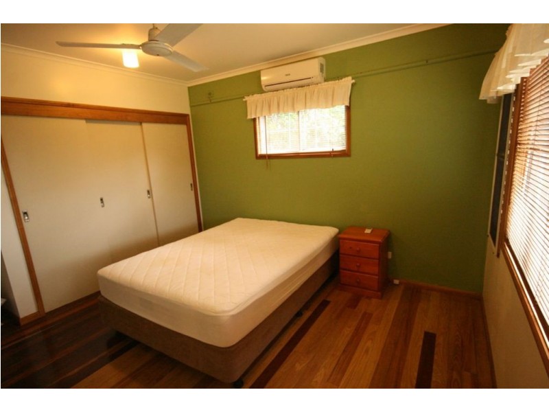 8 Gregory Court, Cannonvale QLD 4802