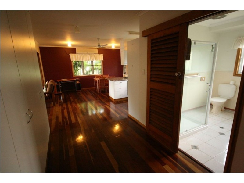 8 Gregory Court, Cannonvale QLD 4802