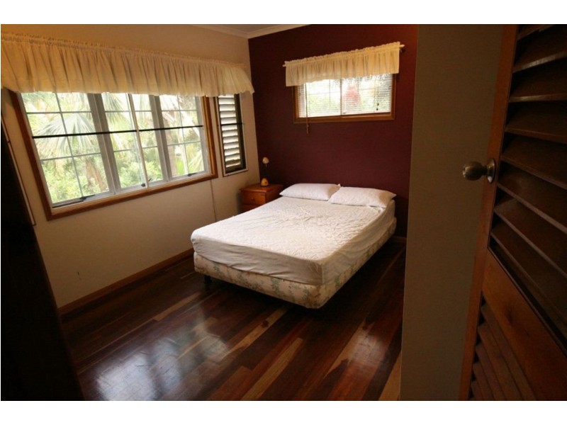 8 Gregory Court, Cannonvale QLD 4802