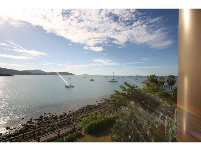 17/11 Altmann Ave, Cannonvale QLD 4802