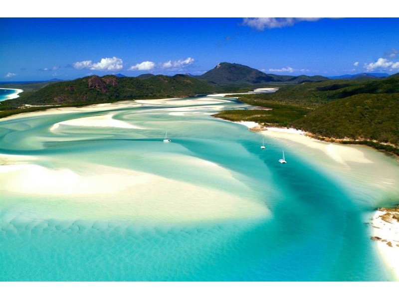 17/11 Altmann Ave, Cannonvale QLD 4802