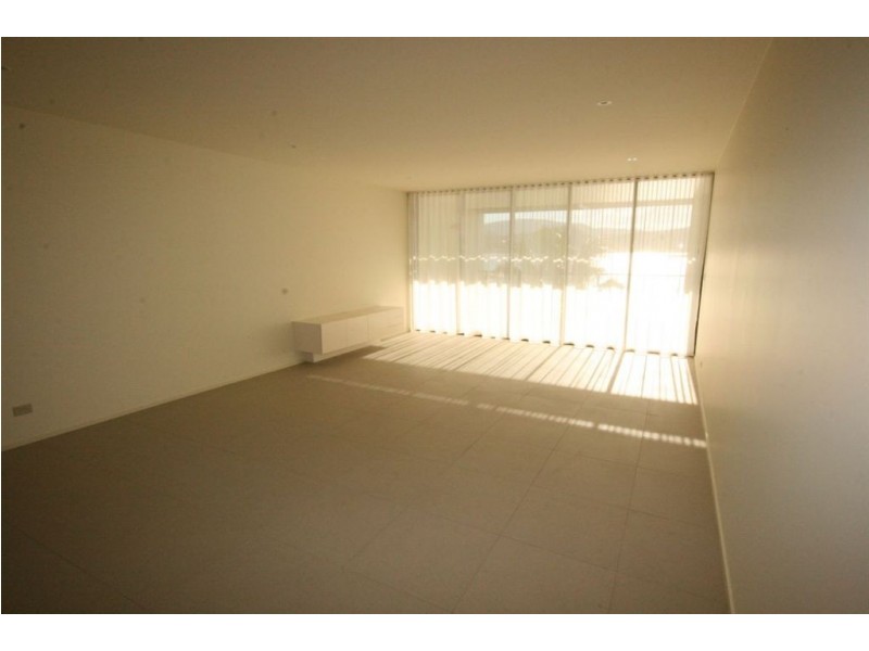 17/11 Altmann Ave, Cannonvale QLD 4802