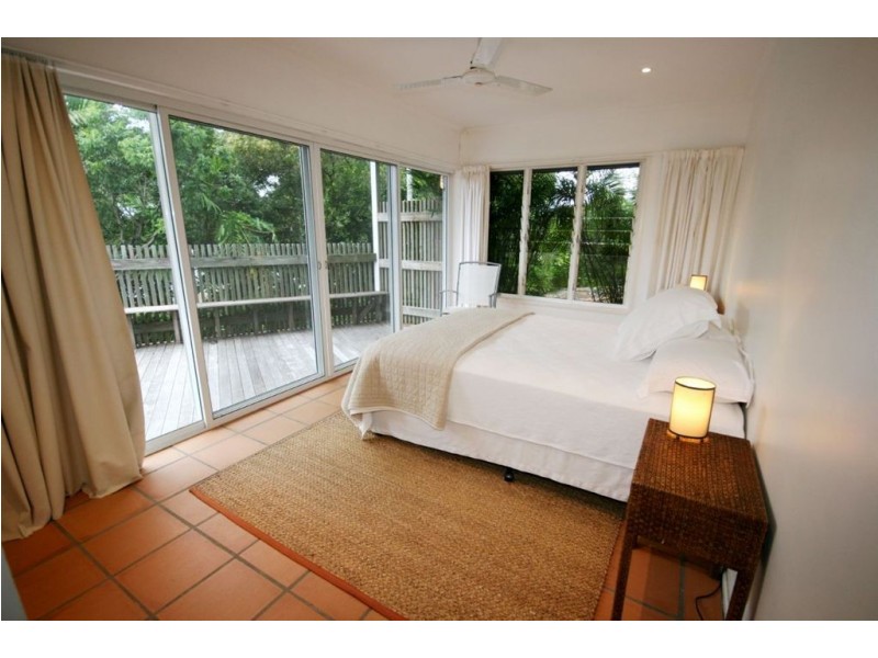 9 Shutehaven Close, Shute Harbour QLD 4802