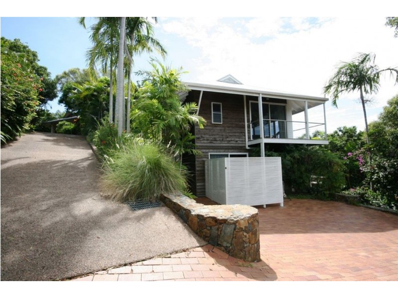 9 Shutehaven Close, Shute Harbour QLD 4802
