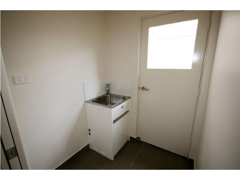 1/47 Endeavour Cct, Cannonvale QLD 4802