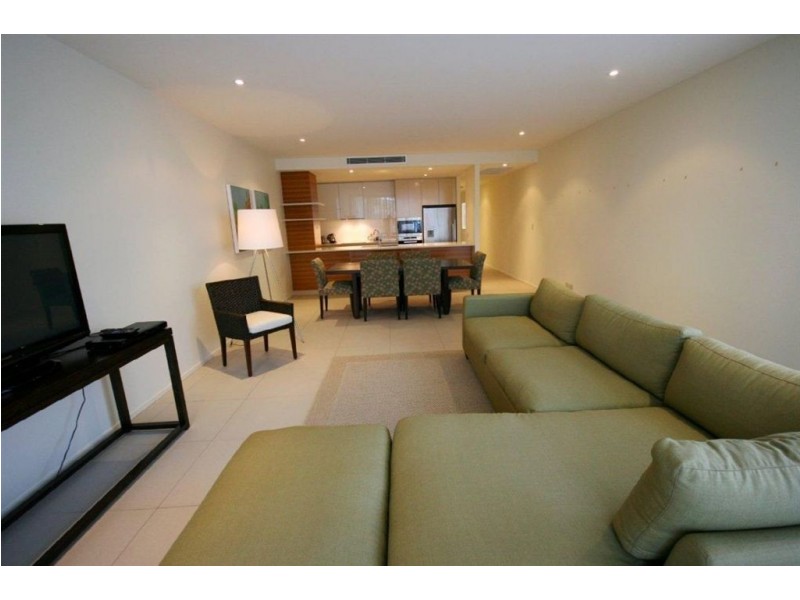 2/11 Altman Ave, Cannonvale QLD 4802