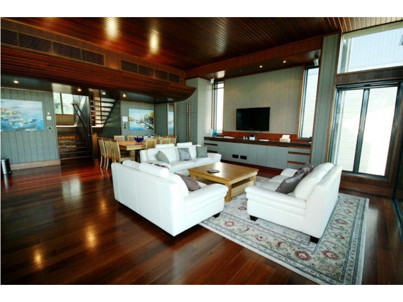 Villa 33/23 Front Street Hamilton Island Yacht Club Villas, Hamilton Island QLD 4803