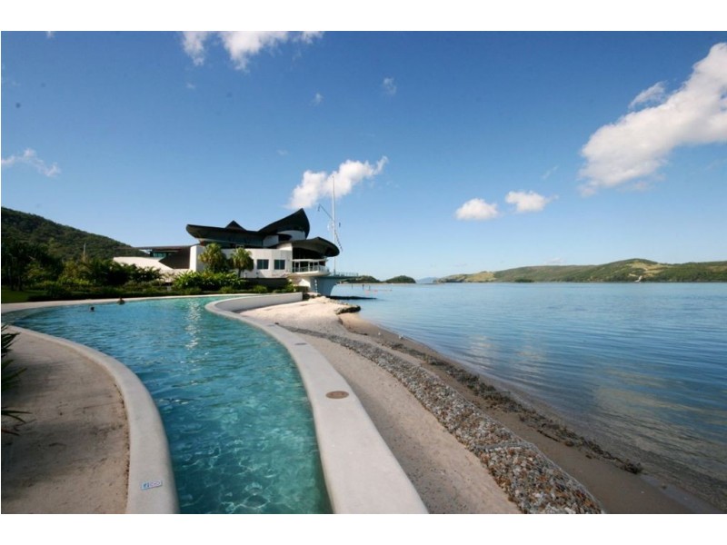 Villa 33/23 Front Street Hamilton Island Yacht Club Villas, Hamilton Island QLD 4803
