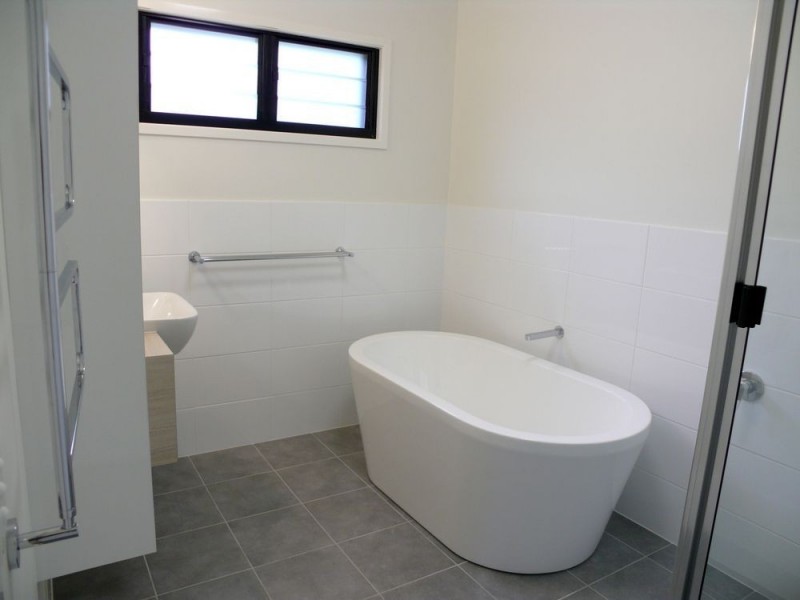 13 Beth Court, Cannonvale QLD 4802