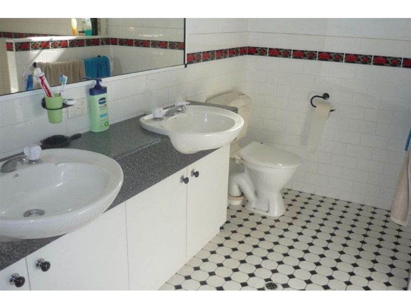 30 Waterson Way, Airlie Beach QLD 4802