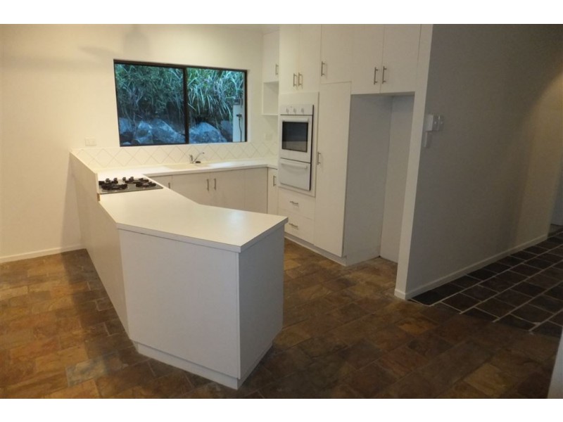 2 Fern Road, (Sugarloaf), Riordanvale QLD 4800