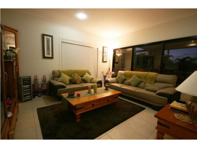 45 Abell Road, Cannonvale QLD 4802
